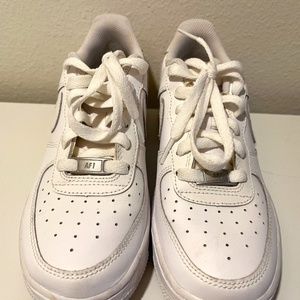 Nike Air Force 1 Low - Boys Size 5Y